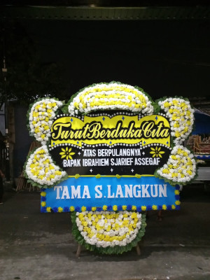 Papan Bunga Duka di Ampenan Selatan